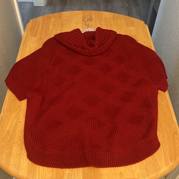 New York & Company Red Knitted Short Sleeve Cowl Neck Sweater Size Large - Picture 1 of 11
